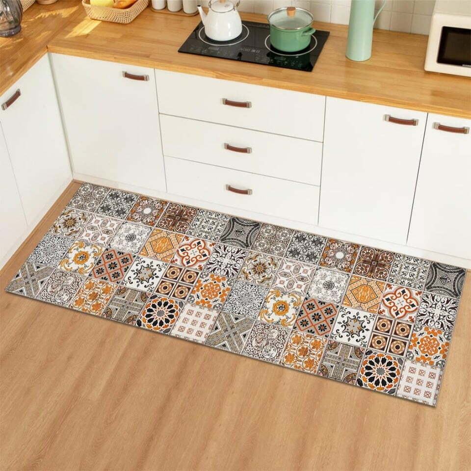 Tapis de cuisine imitation carreaux de ciment devant les meubles de cuisine